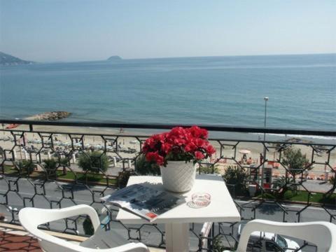 Hotel Aquilia Laigueglia Eksteriør bilde